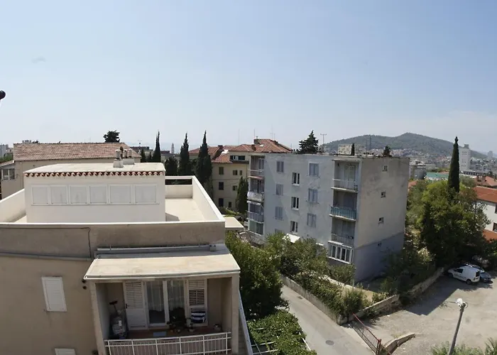 Apartment Mici *