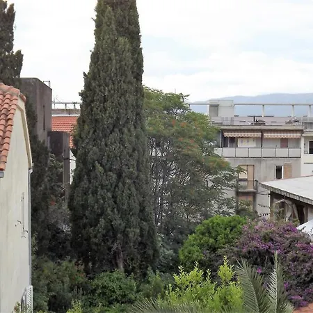 Apartman Mici *